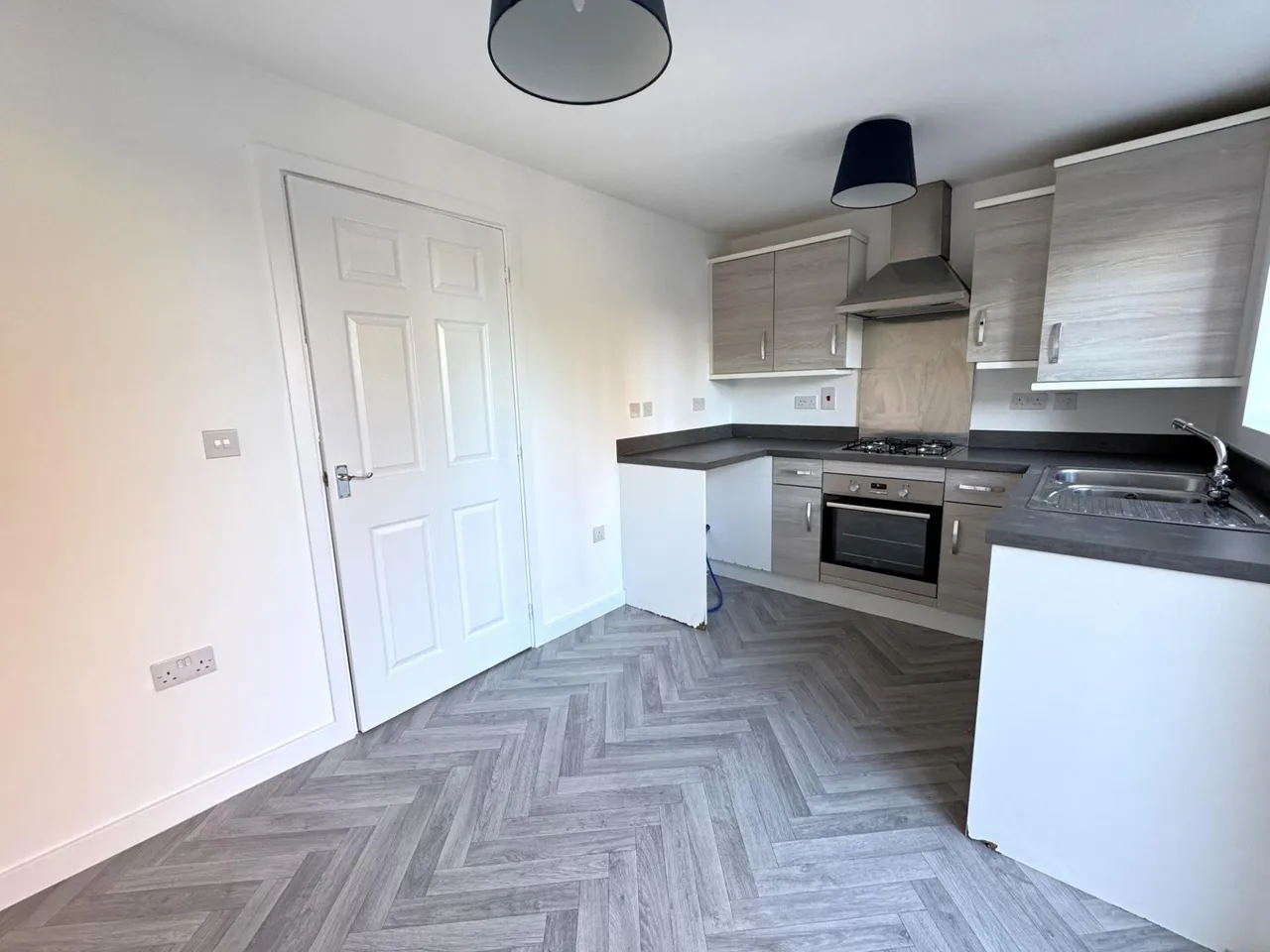 Adkins Close, Burton-On-Trent, DE14, photo 7
