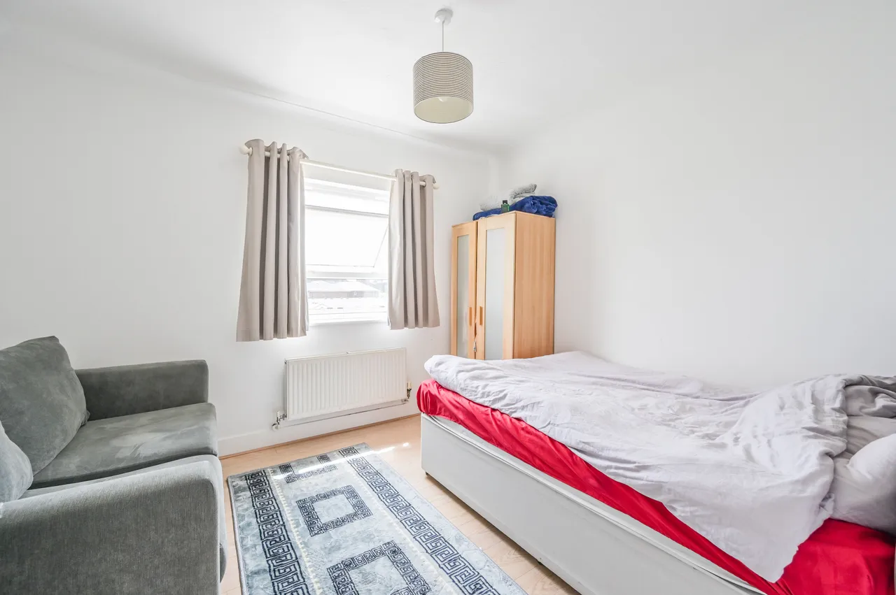 Flat 20 Lyndhurst Lodge, 2 Millennium Drive, London, photo 7