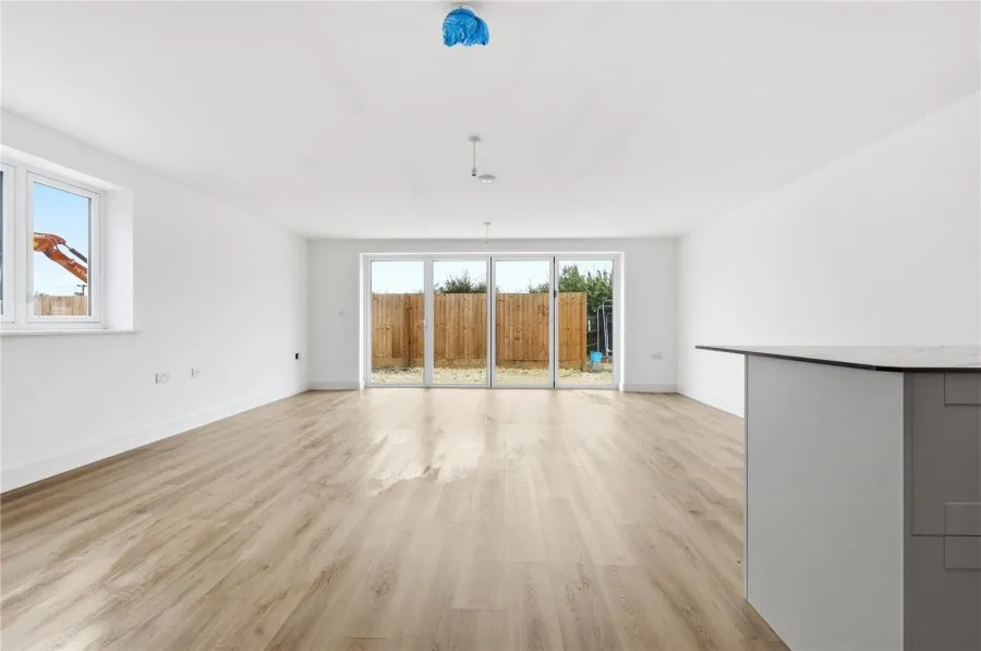 with 4 bedrooms in Wimbish, Nr Saffron Walden, CB10, photo 3