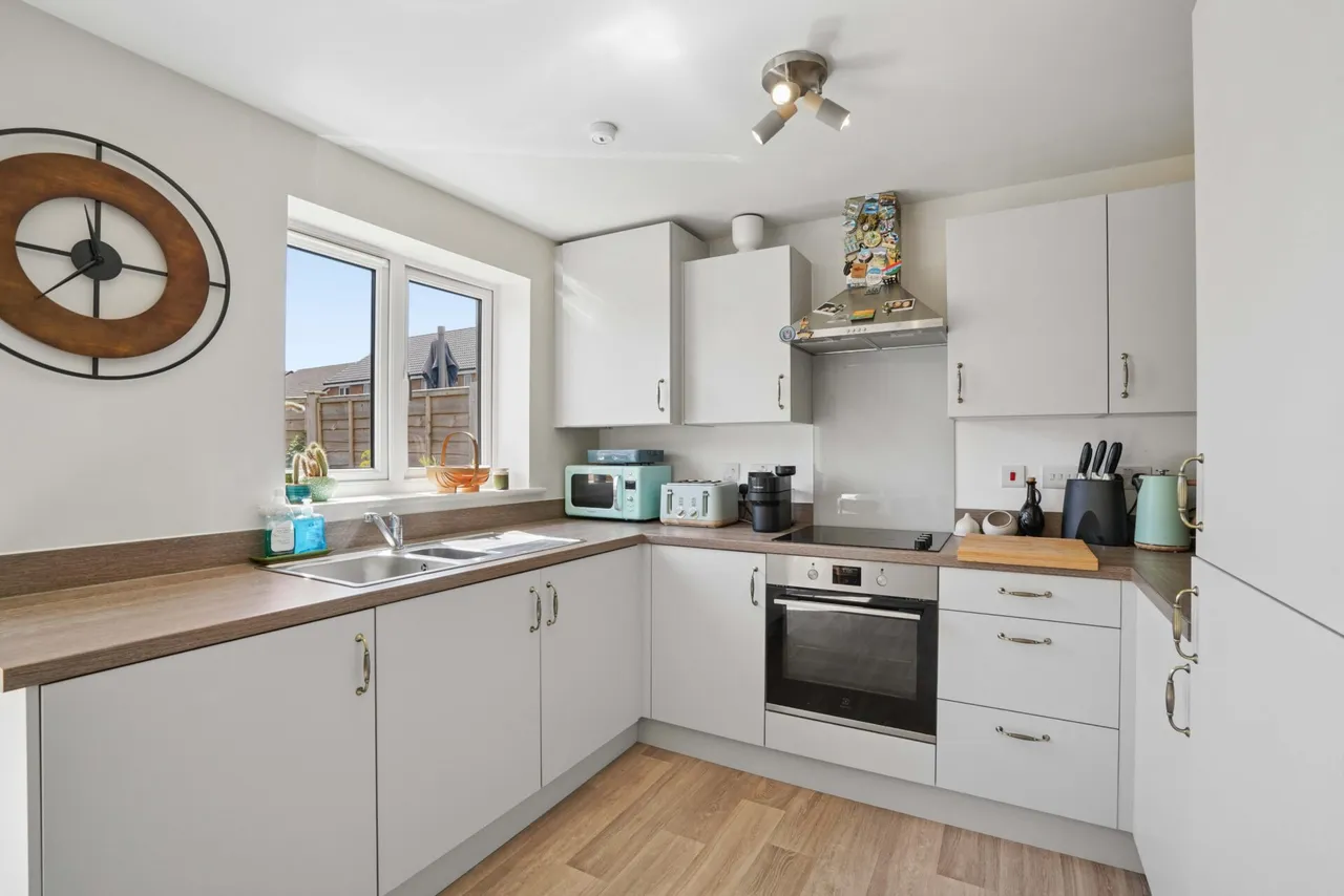 Vickers Way, Grove, OX12, photo 6