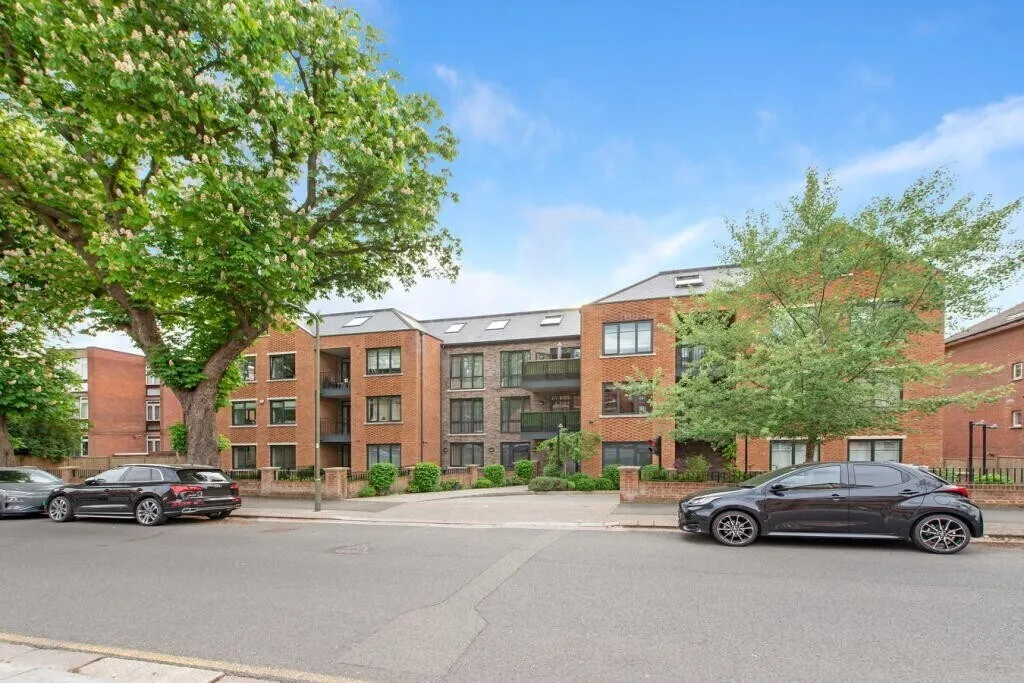 Holden Road, London, N12, photo 5