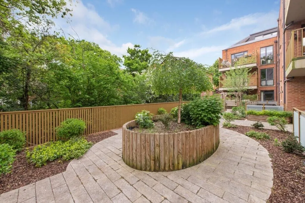Holden Road, London, N12, photo 4