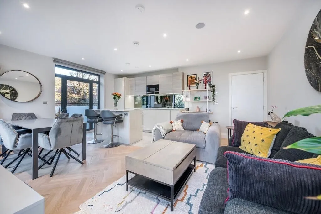 Holden Road, London, N12, photo 9