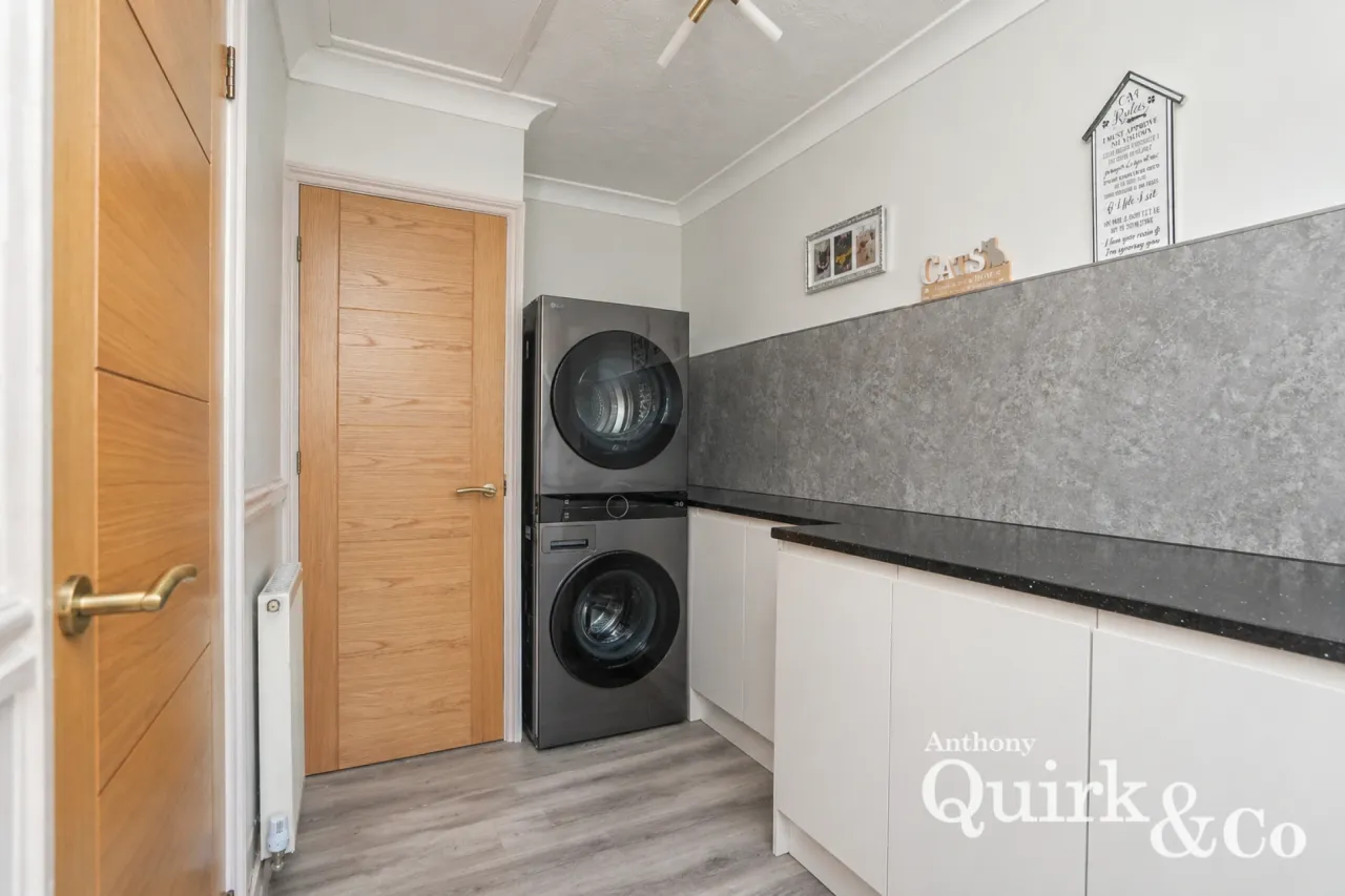 Prince William Avenue, Canvey Island, SS8, photo 17