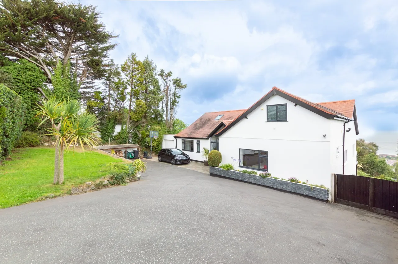 Pen Y Bryn Road, Colwyn Bay, LL29, photo 3