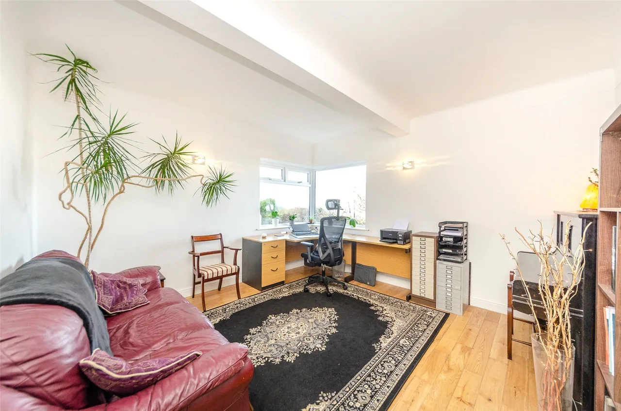 Pen Y Bryn Road, Colwyn Bay, LL29, photo 14