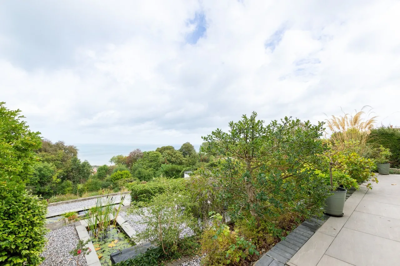 Pen Y Bryn Road, Colwyn Bay, LL29, photo 28