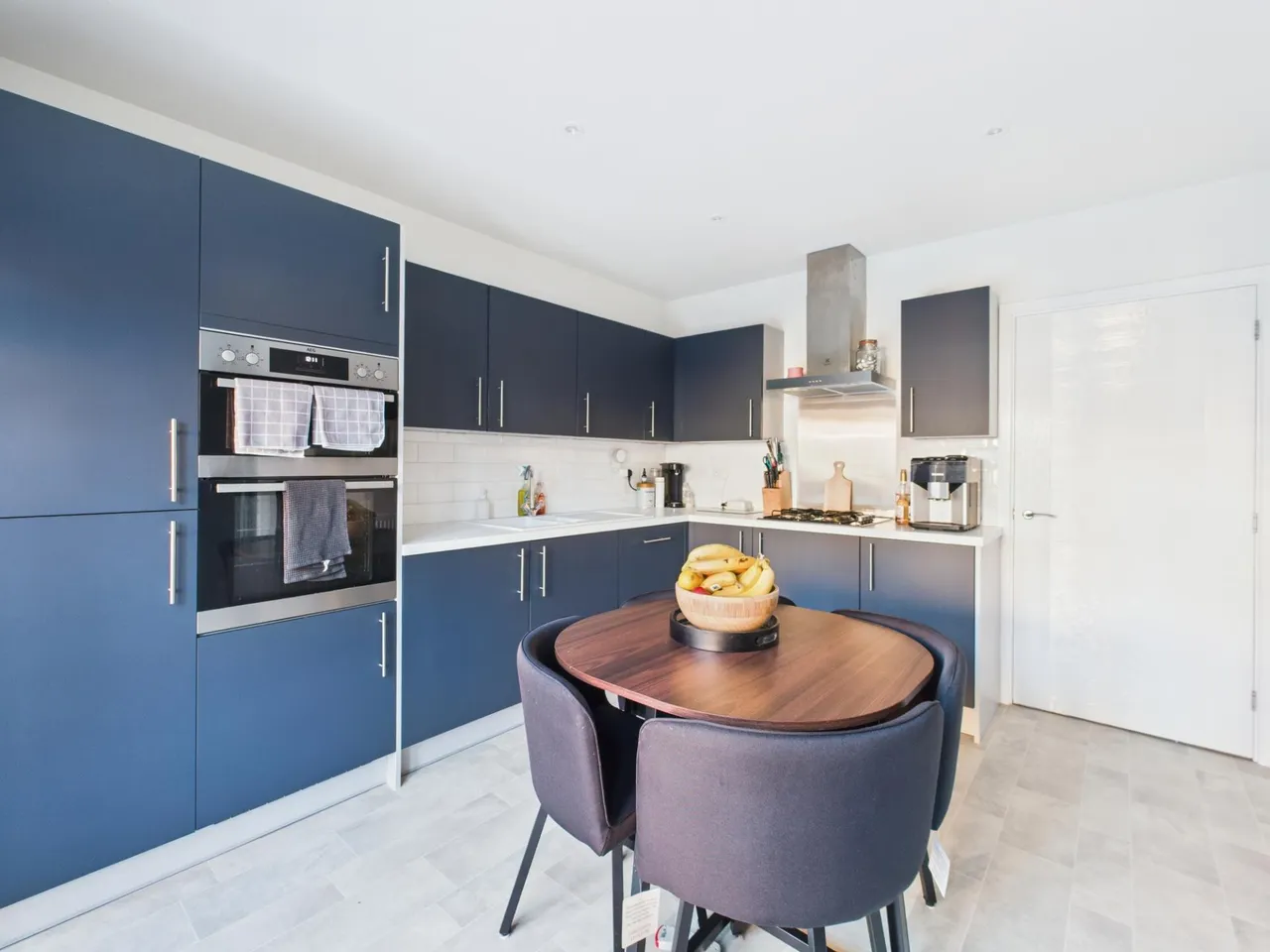 Greenkeepers Avenue, Basingstoke, RG23, photo 5