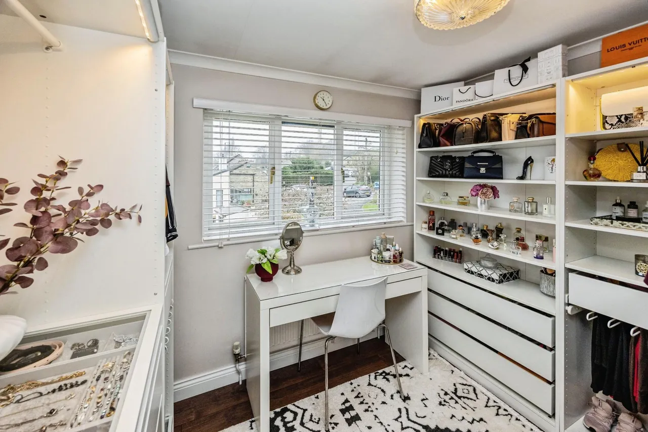 Wakefield Road, Huddersfield, HD8, photo 14