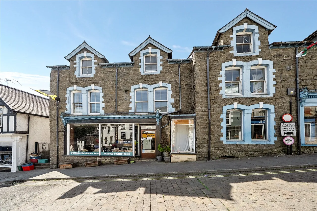 High Street, Knighton, Powys, LD7 1AT, photo 25