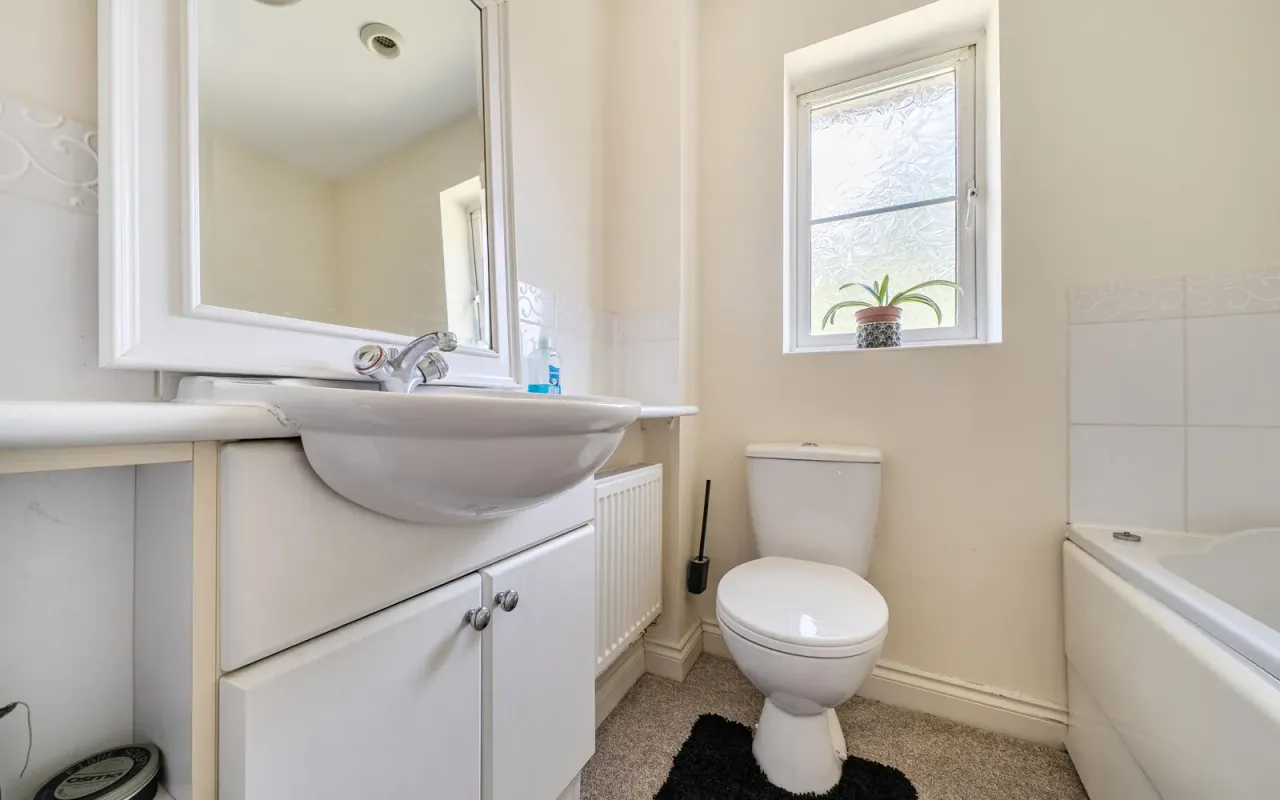 Fox Hedge Way, Sharnbrook, Bedford, photo 14