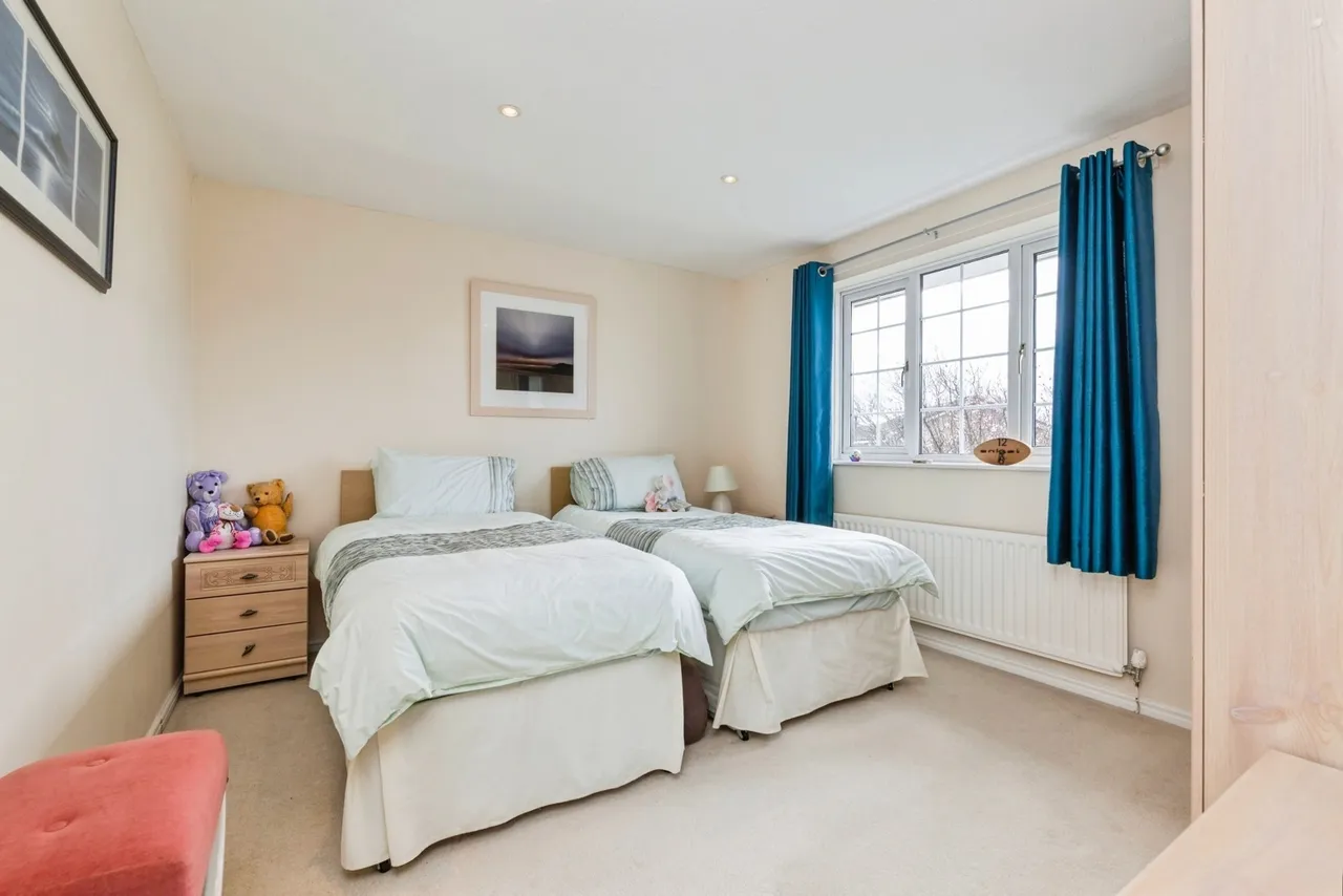 Glenburn Close, Washington, Tyne and Wear, NE38, photo 13