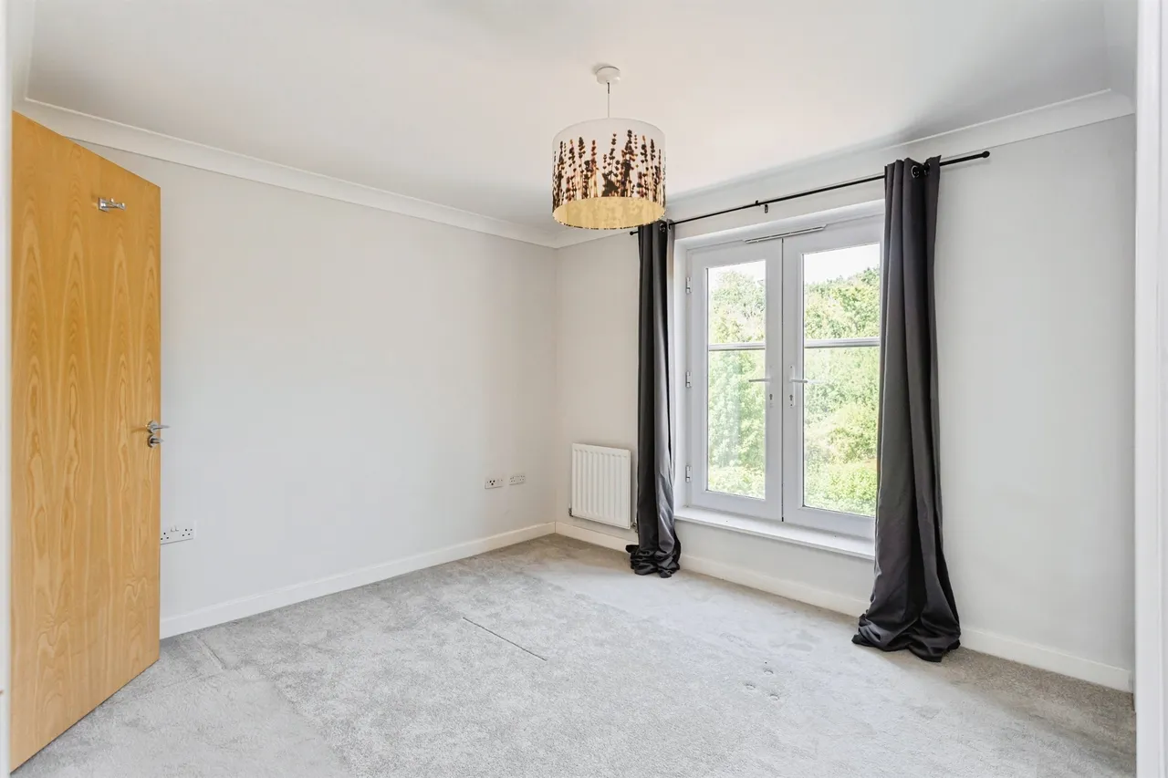 Goldfinch Road, Burgess Hill, photo 10