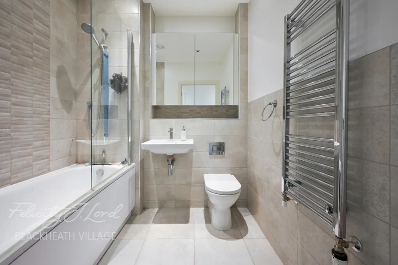 Loampit Vale, London, photo 5