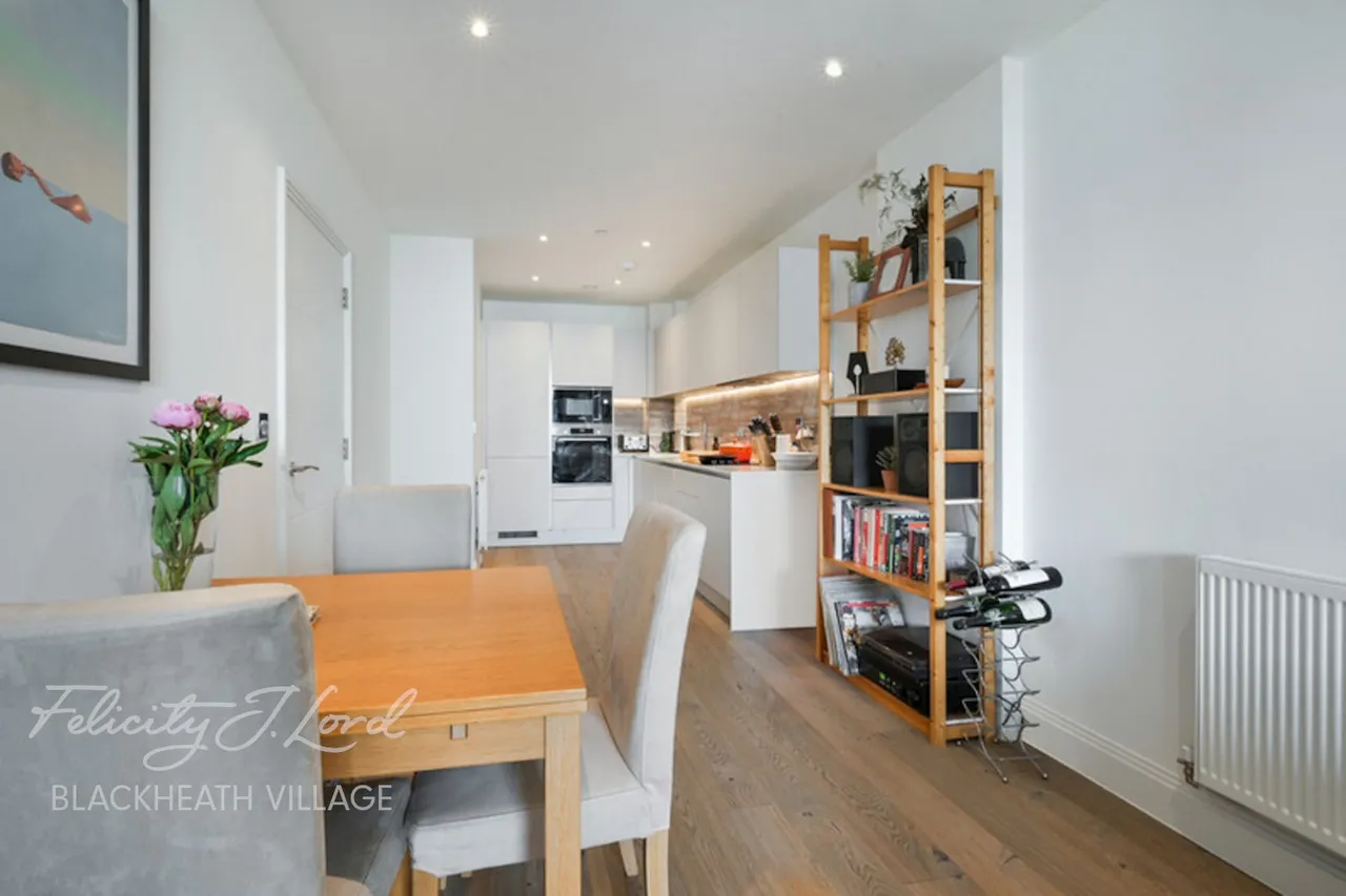 Loampit Vale, London, photo 9