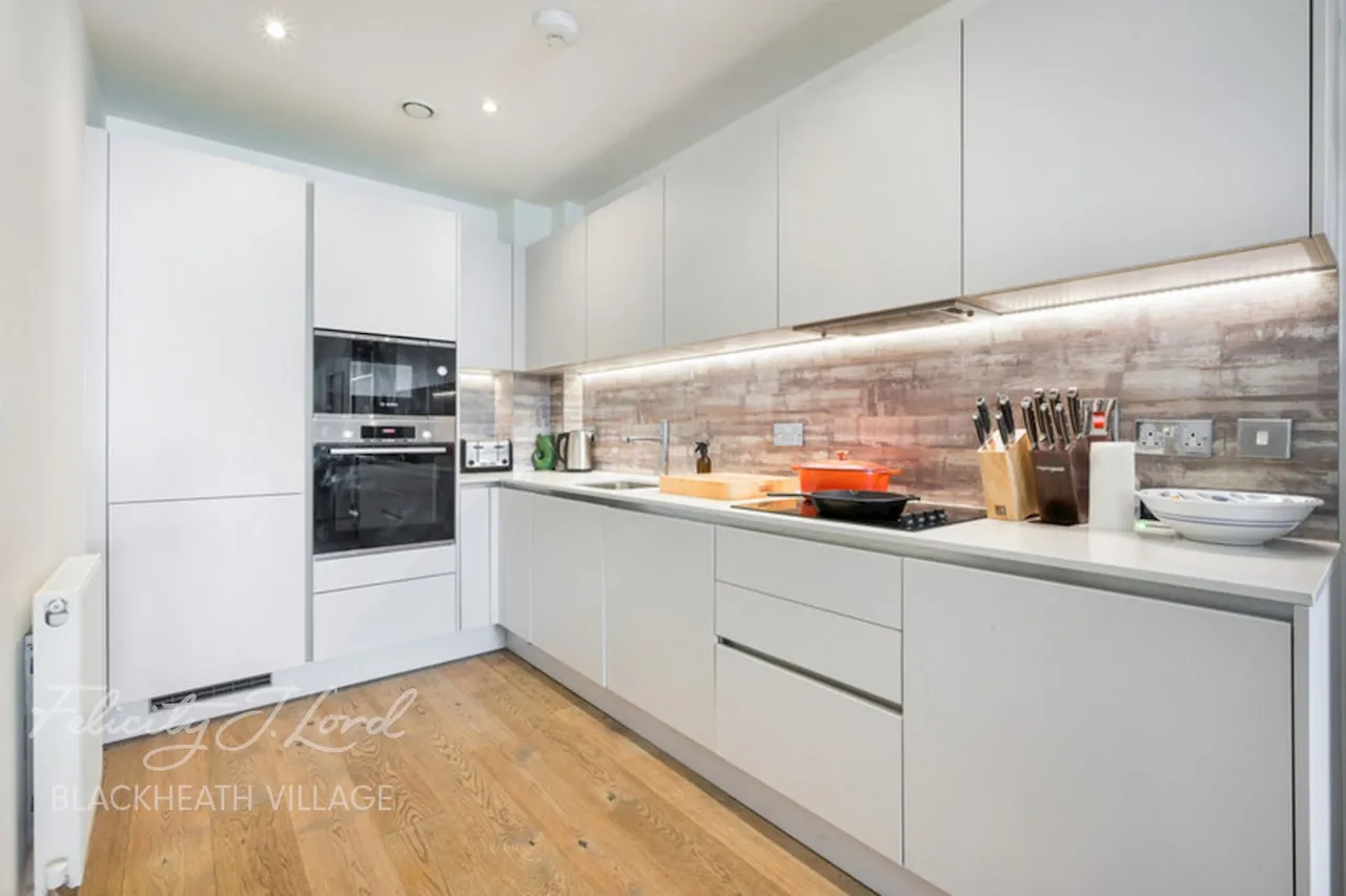 Loampit Vale, London, photo 6