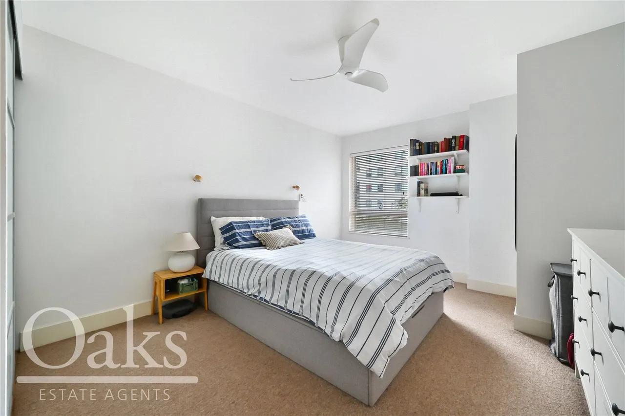 Streatham High Road, Streatham, SW16, photo 5