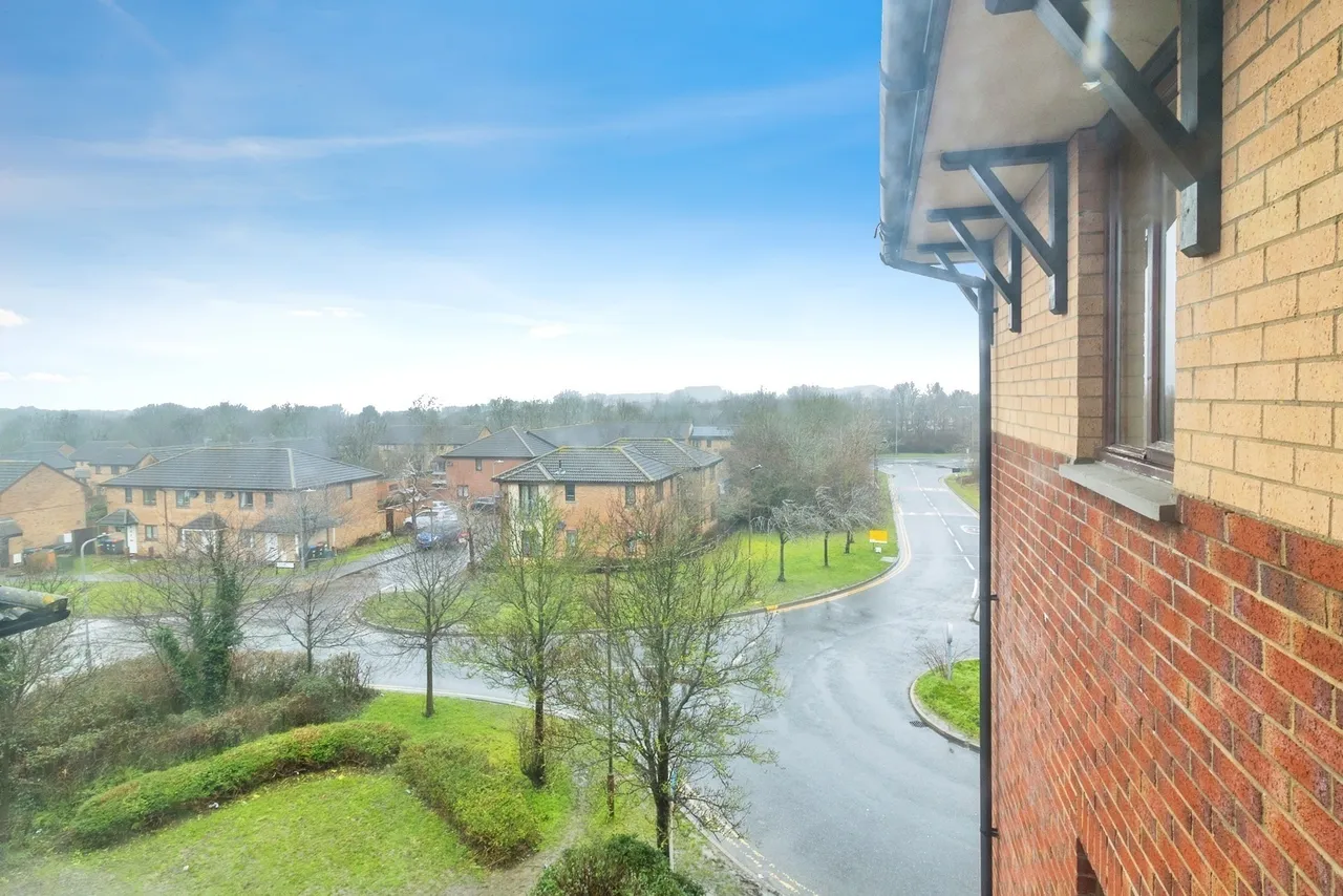 Moorgate, Leadenhall, Milton Keynes, Buckinghamshire, MK6, photo 2
