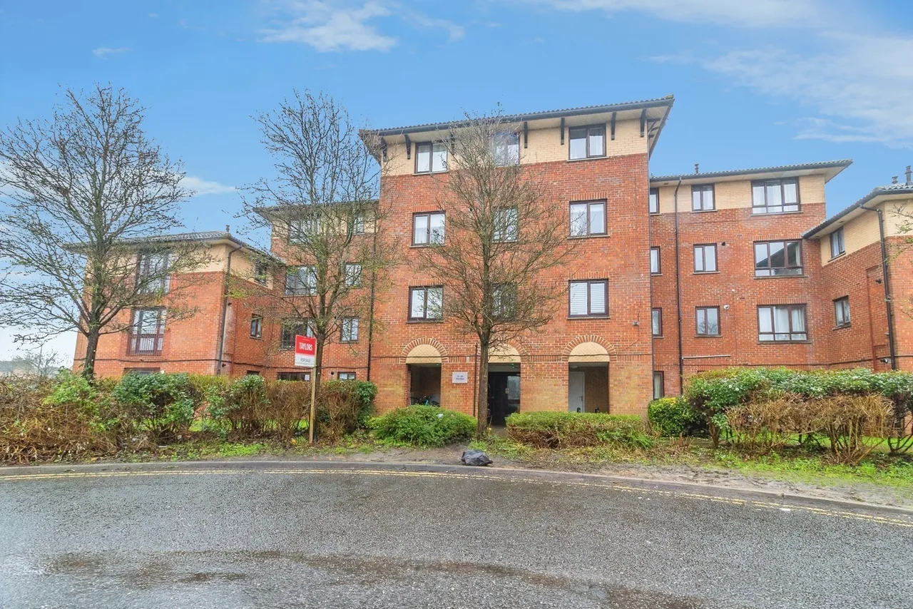 Moorgate, Leadenhall, Milton Keynes, Buckinghamshire, MK6, photo 17