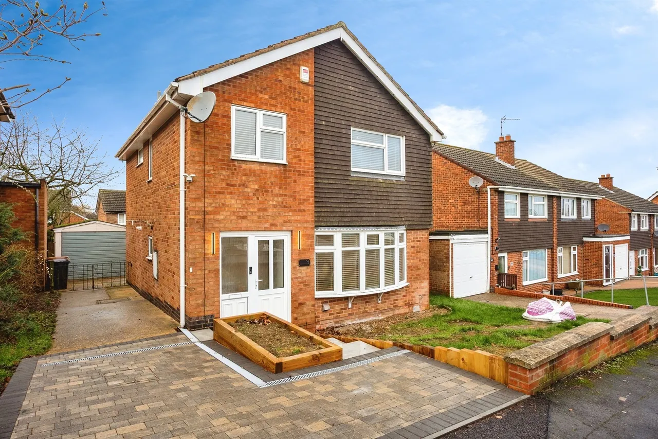 4 bed house for sale — Waltham Rise, MELTON MOWBRAY