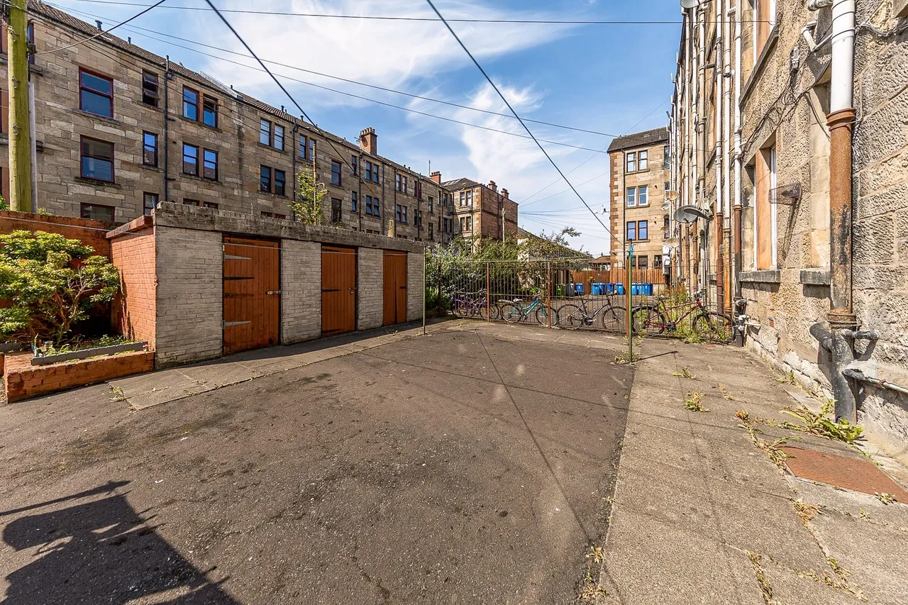 Dumbarton Road, Scotstoun, G14, photo 13
