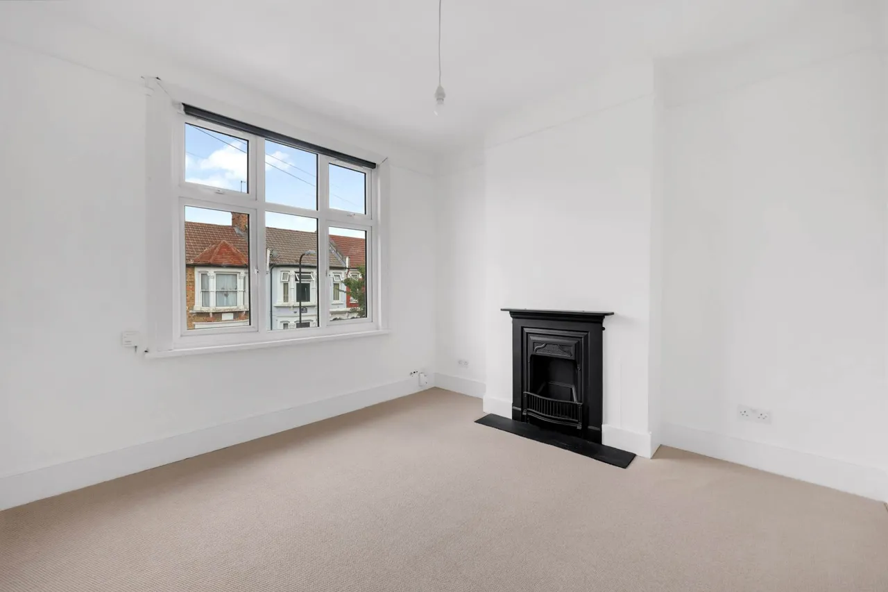 Northbank Road, London, E17, photo 2