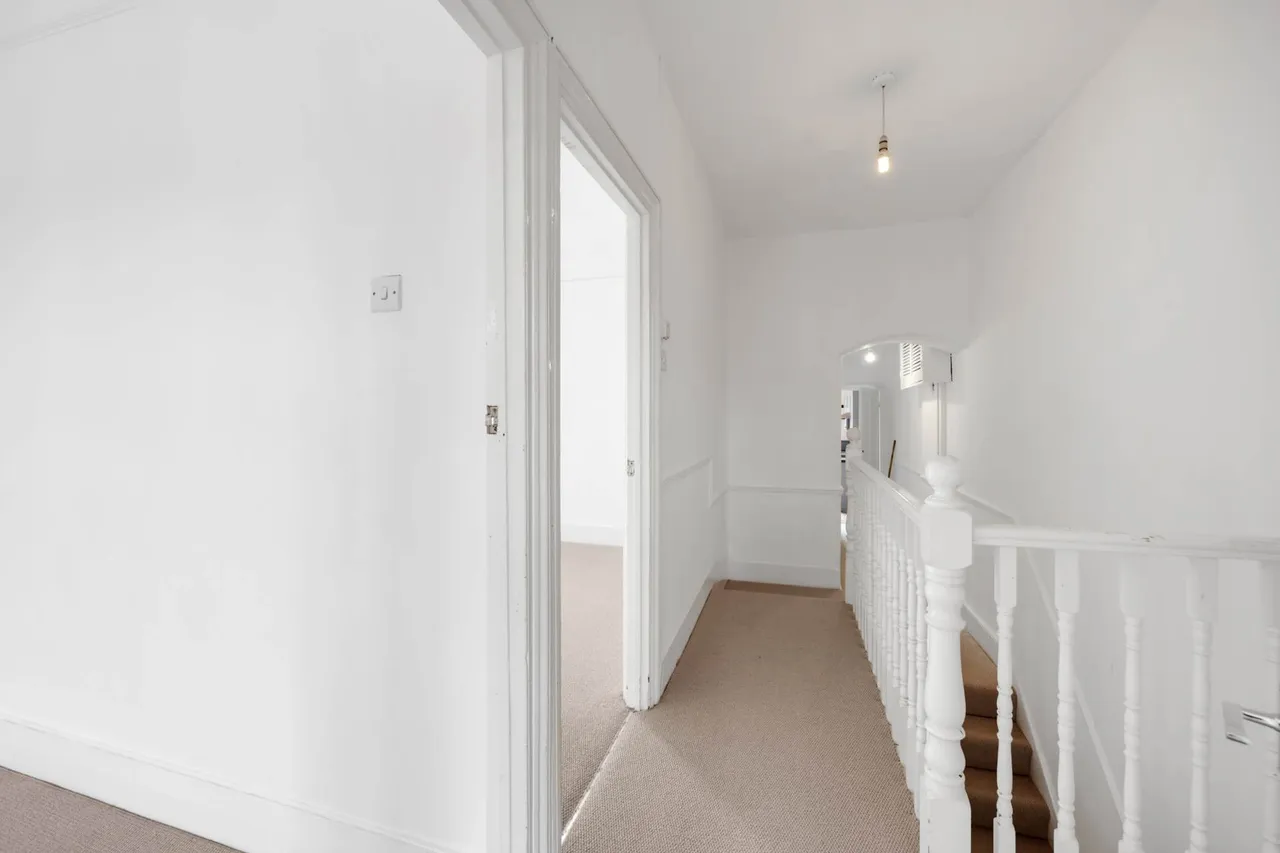 Northbank Road, London, E17, photo 5
