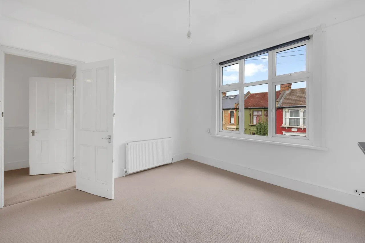 Northbank Road, London, E17, photo 3