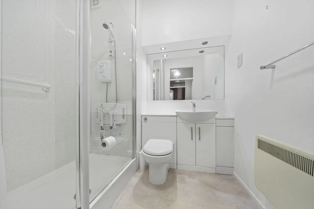 Sandringham Court Thurlow, Lowton, Warrington, Warrington, WA3 2QN, photo 11