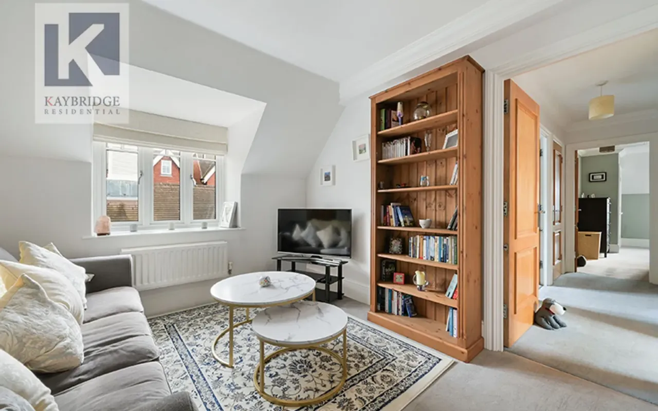 High Street, Ewell, KT17, photo 3