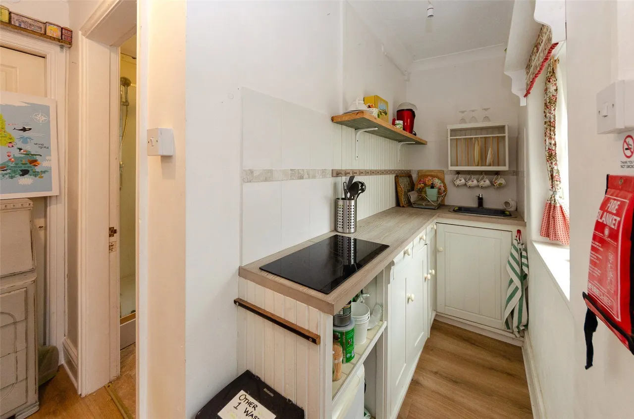 Woodhill Road, Colwyn Bay, LL29, photo 20