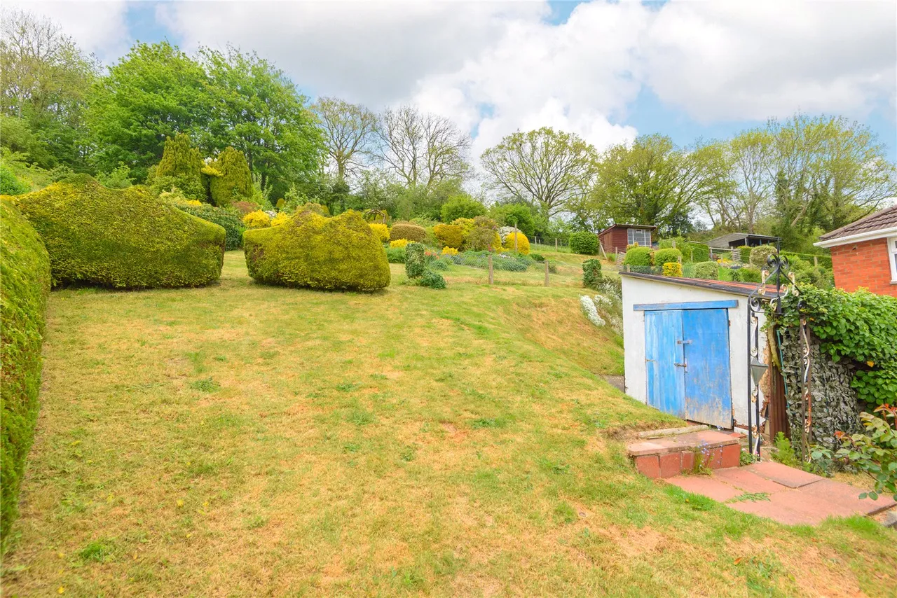 Crescent Gardens, Newtown, Powys, SY16 2HQ, photo 12