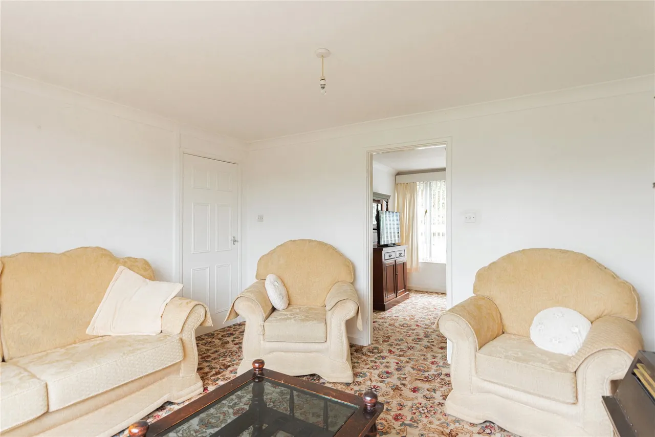 Crescent Gardens, Newtown, Powys, SY16 2HQ, photo 4