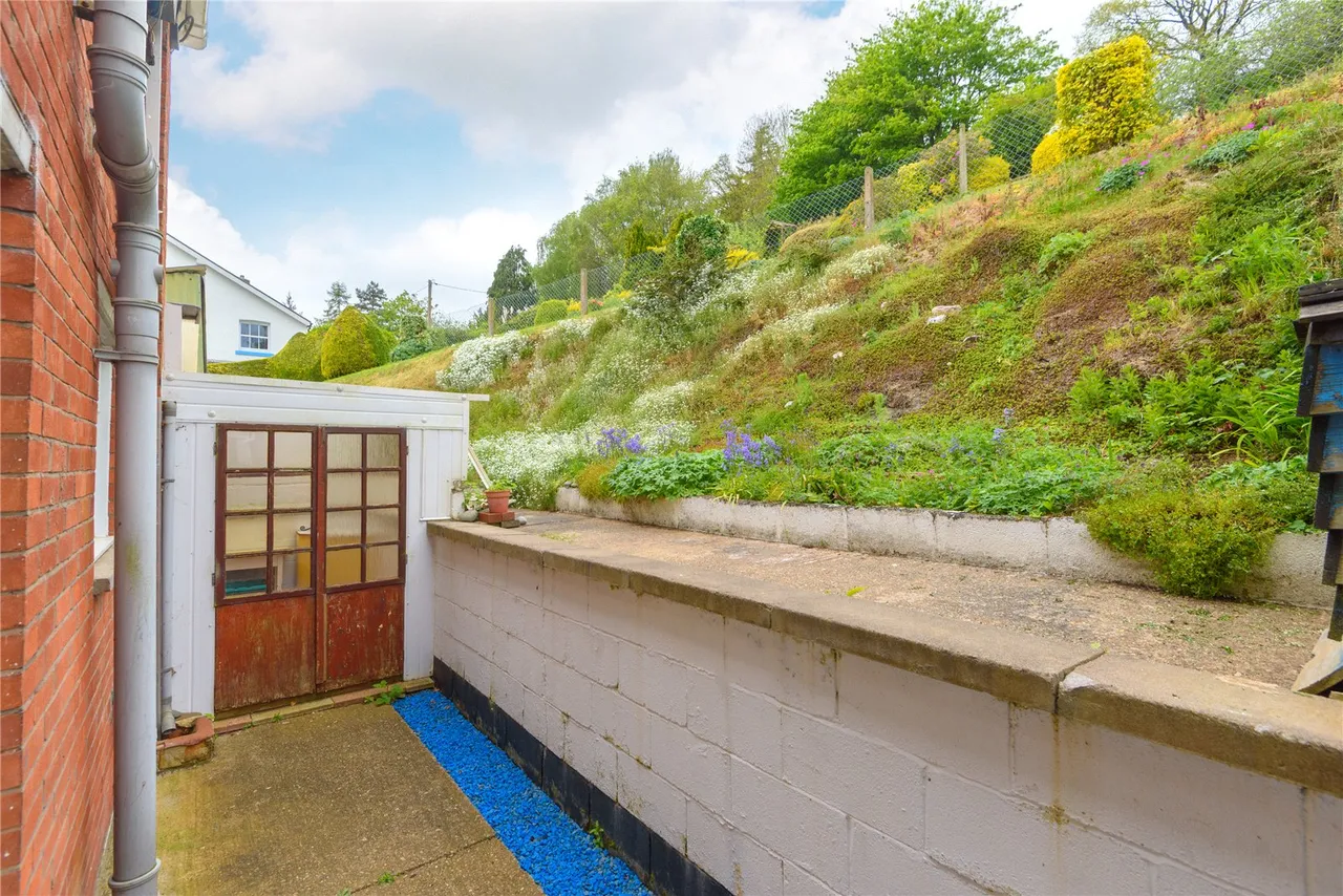 Crescent Gardens, Newtown, Powys, SY16 2HQ, photo 30
