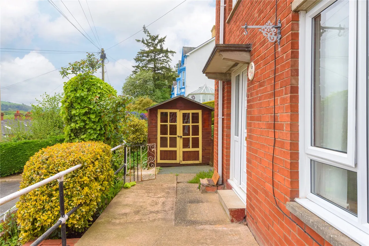 Crescent Gardens, Newtown, Powys, SY16 2HQ, photo 33