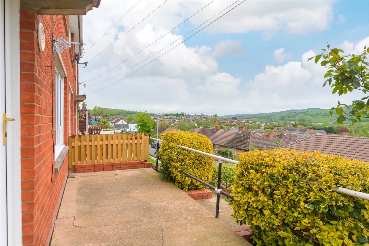 Crescent Gardens, Newtown, Powys, SY16 2HQ, photo 32