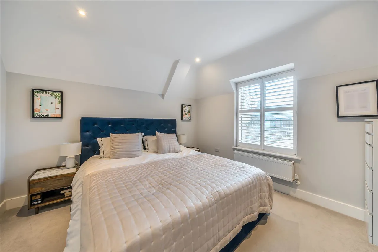 Ellam Court, Bushey Hall Road, Bushey, WD23, photo 4