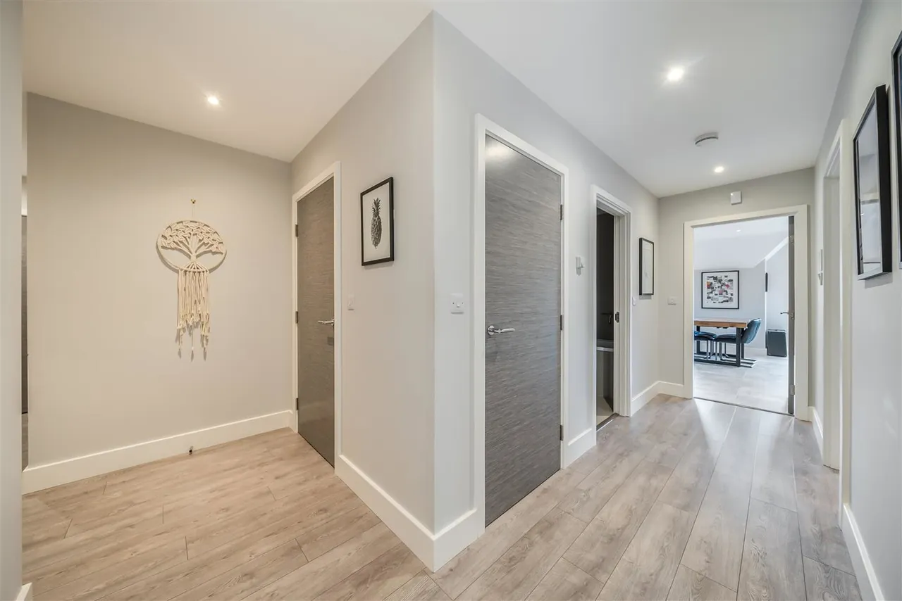 Ellam Court, Bushey Hall Road, Bushey, WD23, photo 6
