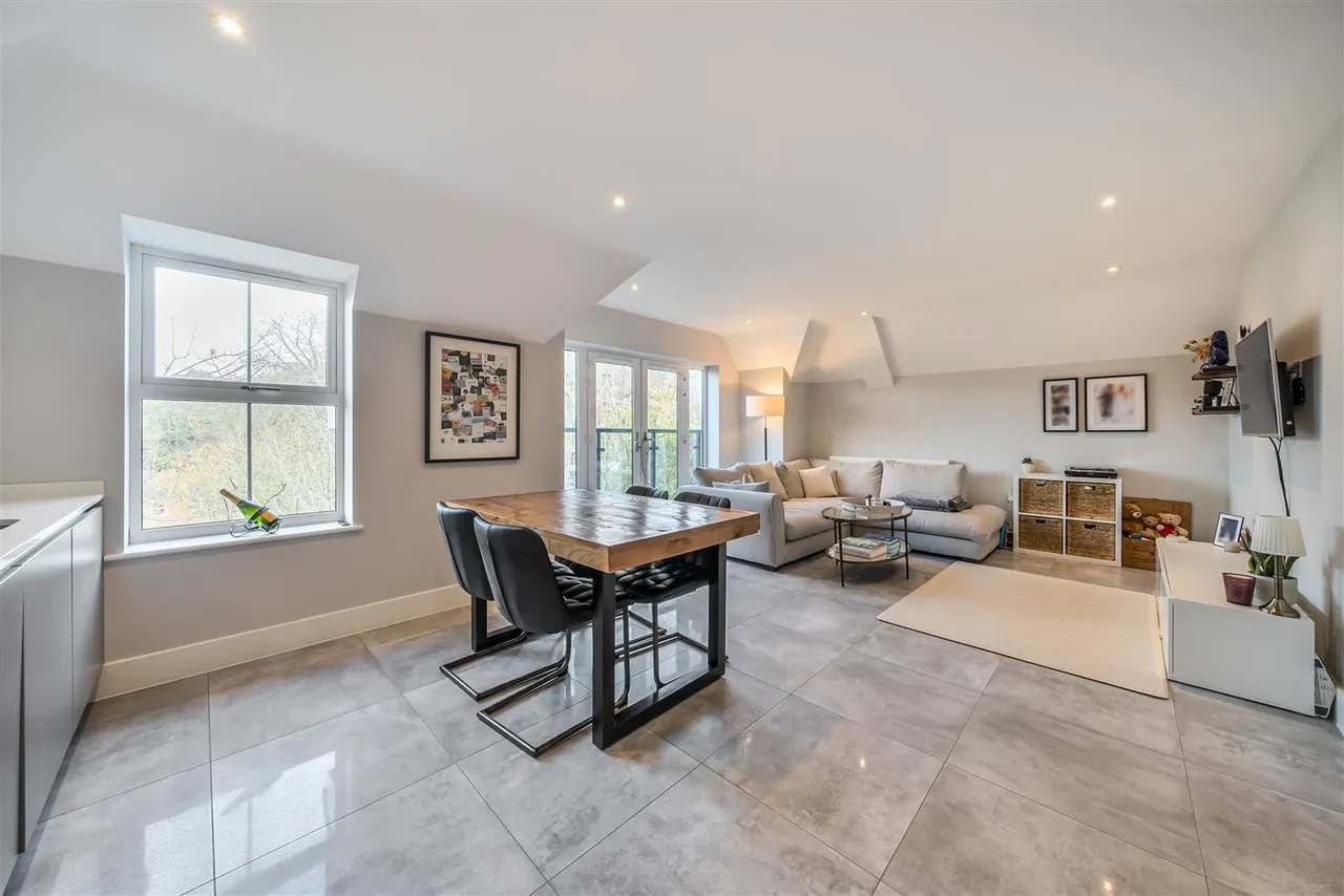 Ellam Court, Bushey Hall Road, Bushey, WD23, photo 7