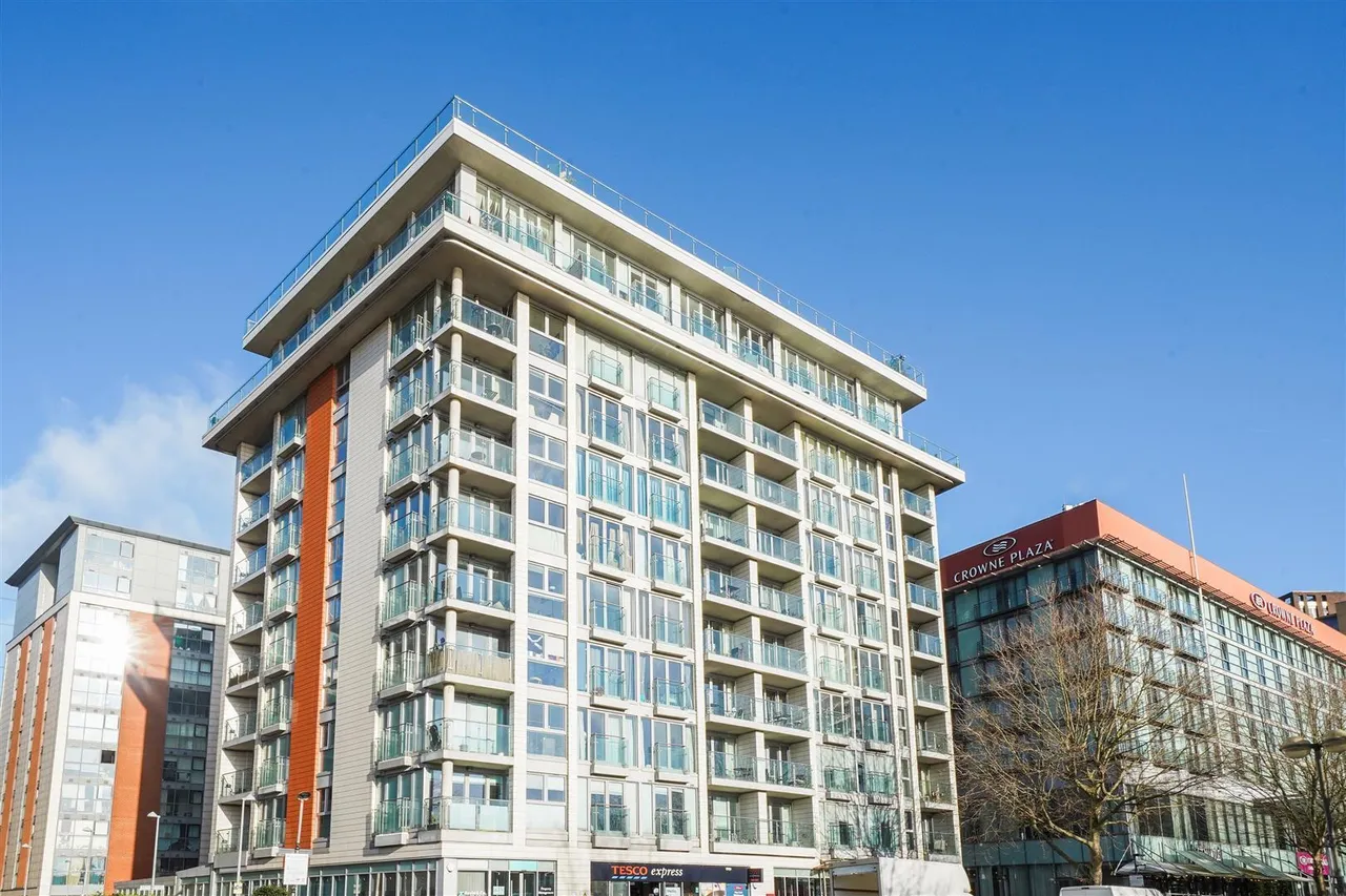Western Gateway, Royal Victoria Dock, E16, photo 8