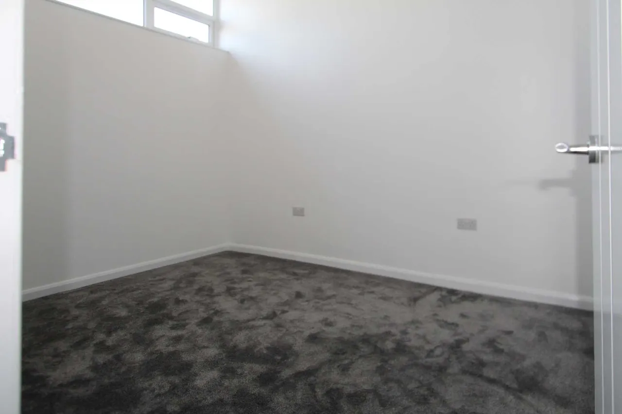 Furtherwick Road, Canvey Island, SS8 7AE, photo 7