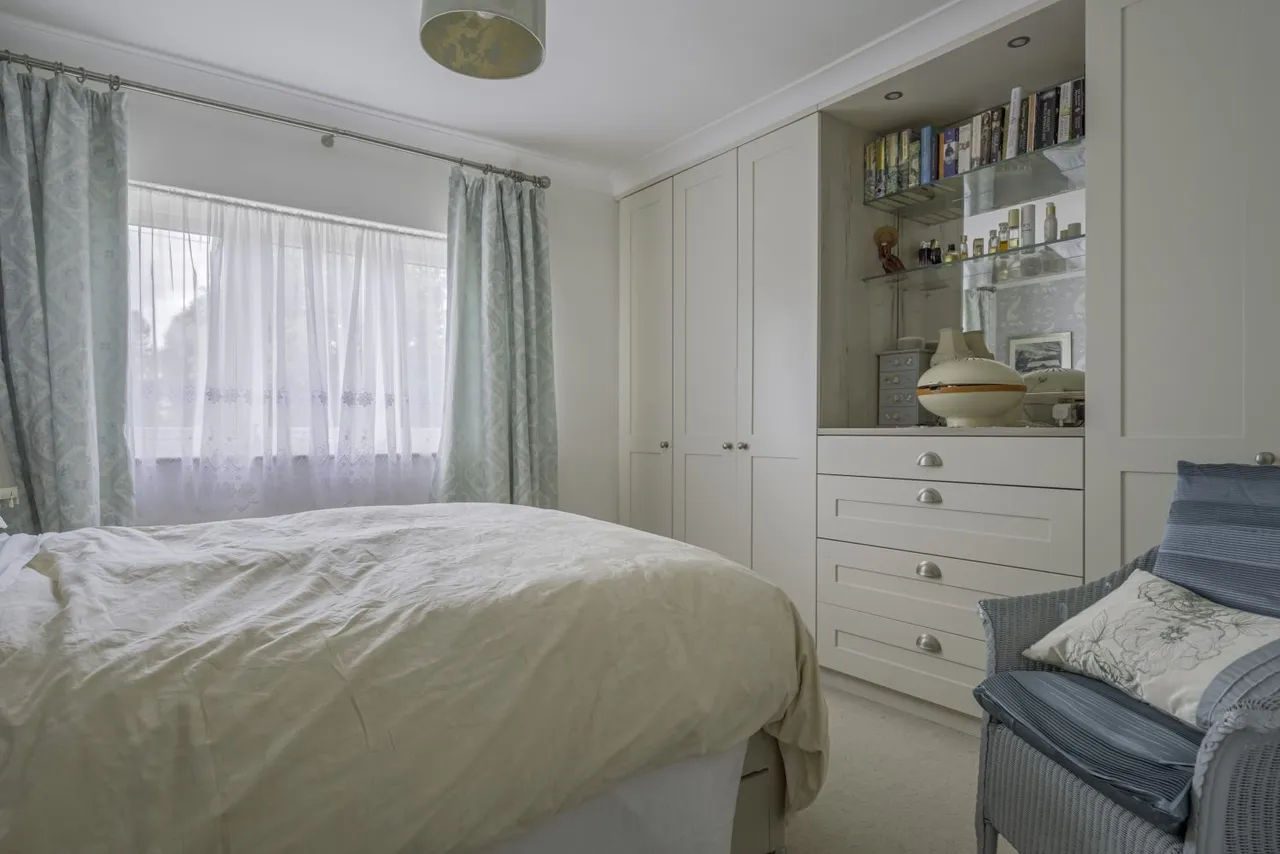 Down Ampney, Cotswolds, GL7, photo 10