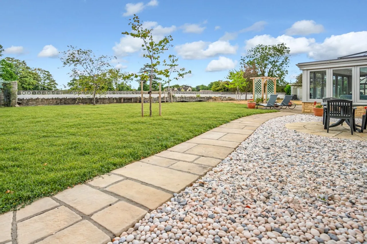 Down Ampney, Cotswolds, GL7, photo 14