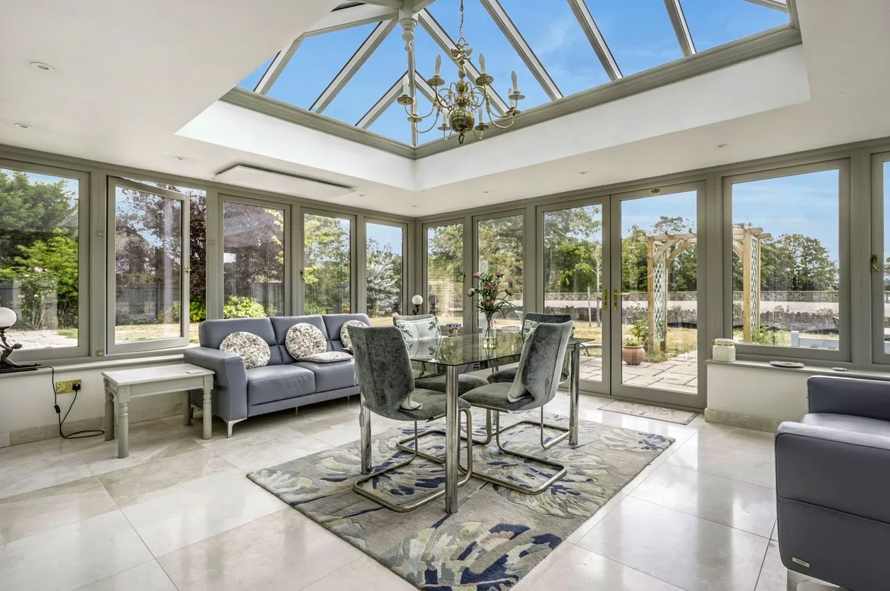 Down Ampney, Cotswolds, GL7, photo 8