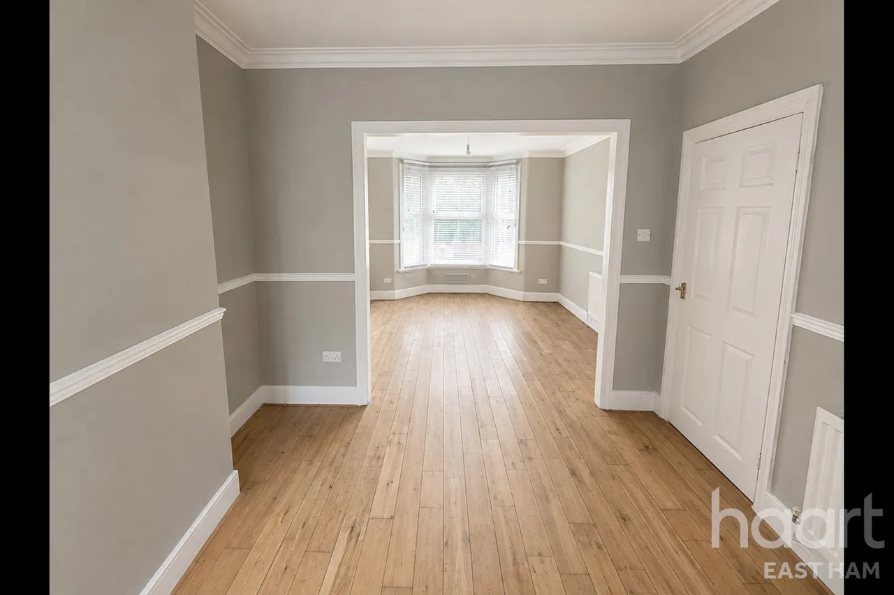 Grangewood Street, E6, photo 5
