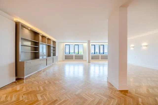 4 bed flat for sale, Wellington Road, London, NW8