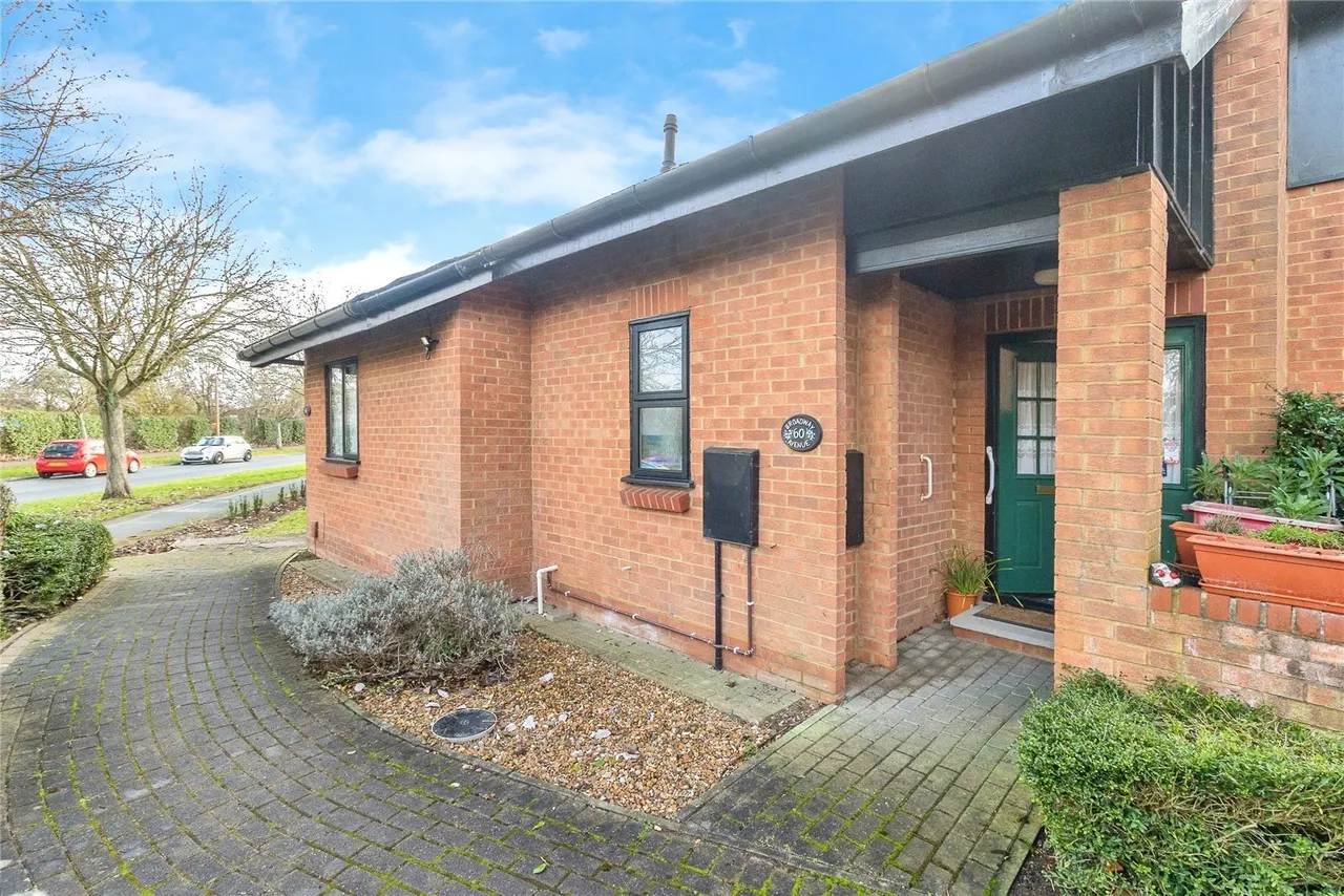 2 bed house for sale — Broadway Avenue, Giffard Park, Milton Keynes, Buckinghamshire, MK14