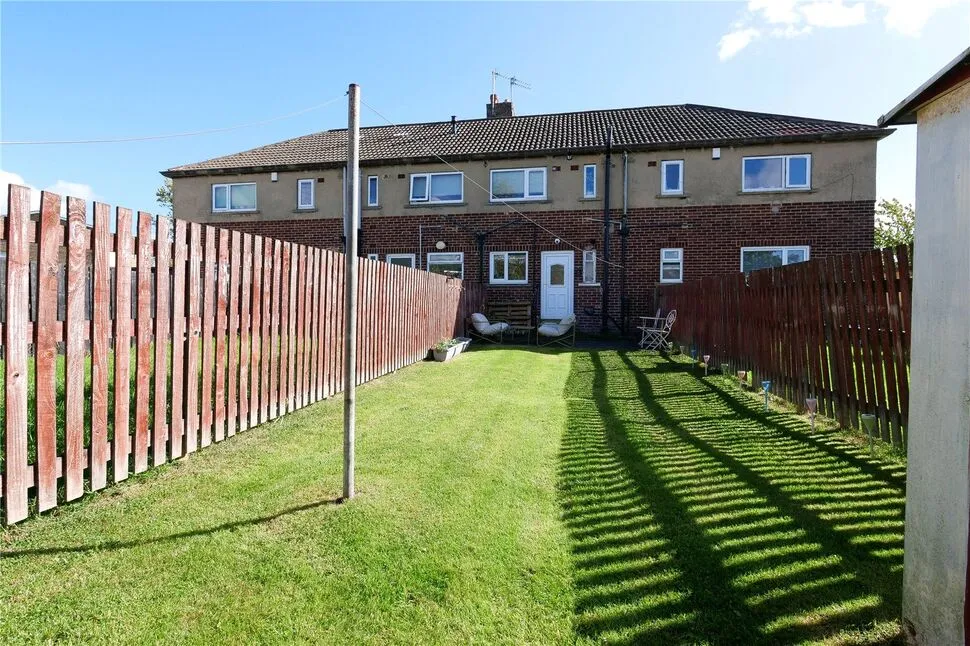 Central Avenue, Baildon, BD17, photo 20