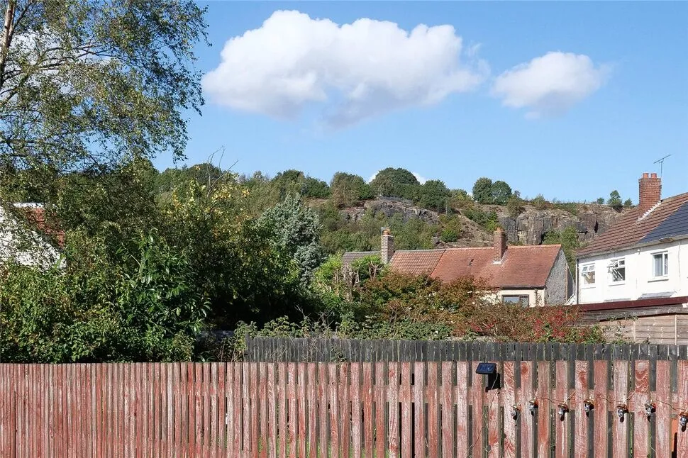 Central Avenue, Baildon, BD17, photo 21