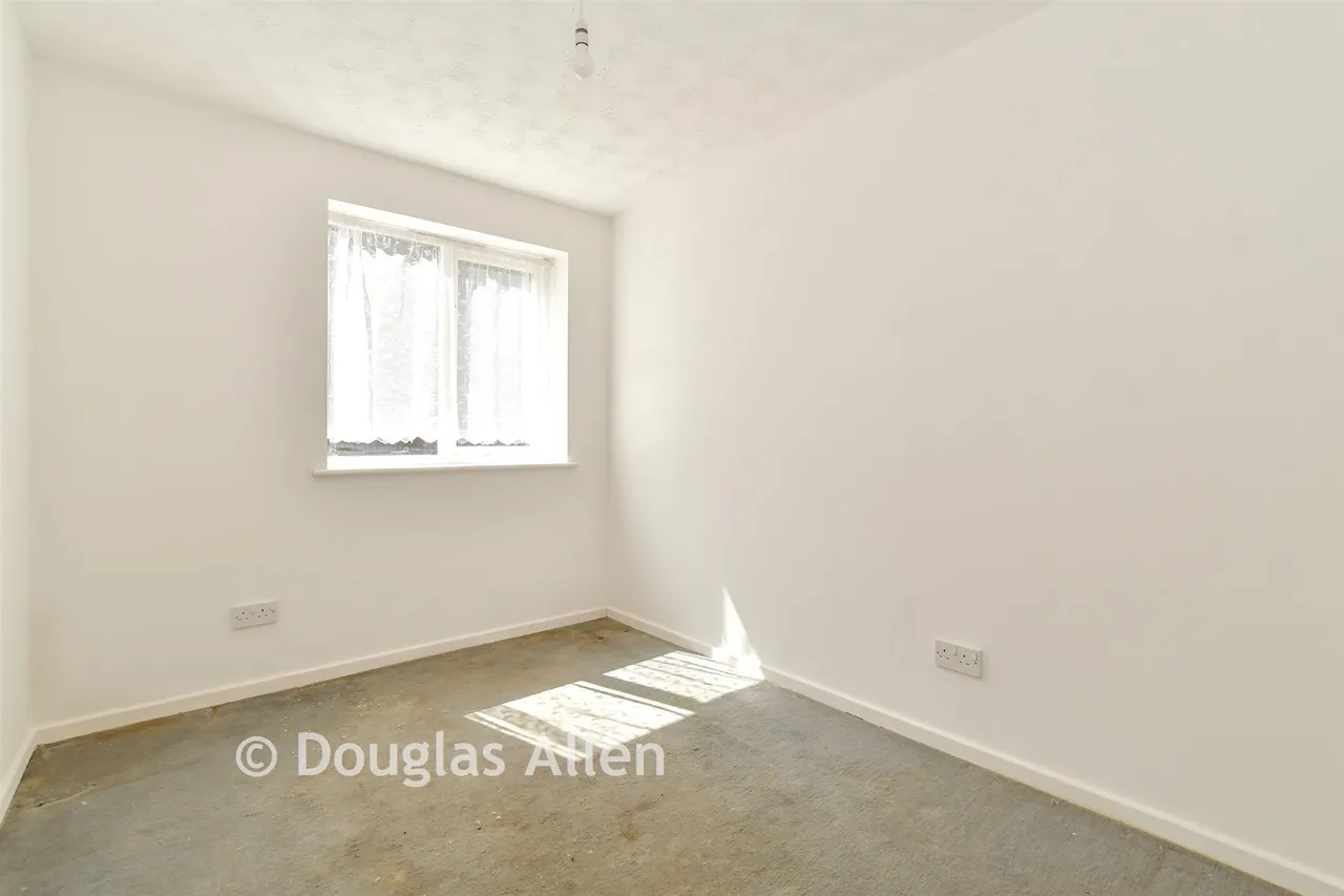 Lancaster Drive, Langdon Hills, SS16, photo 5